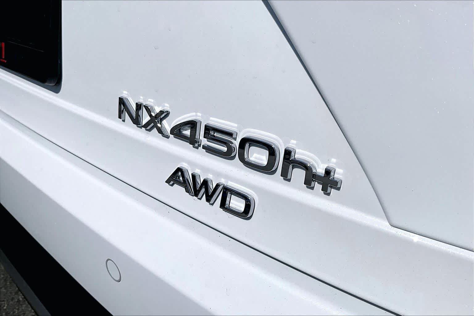 New 2026 Lexus NX 450h+ F Sport AWD/4WD image 8