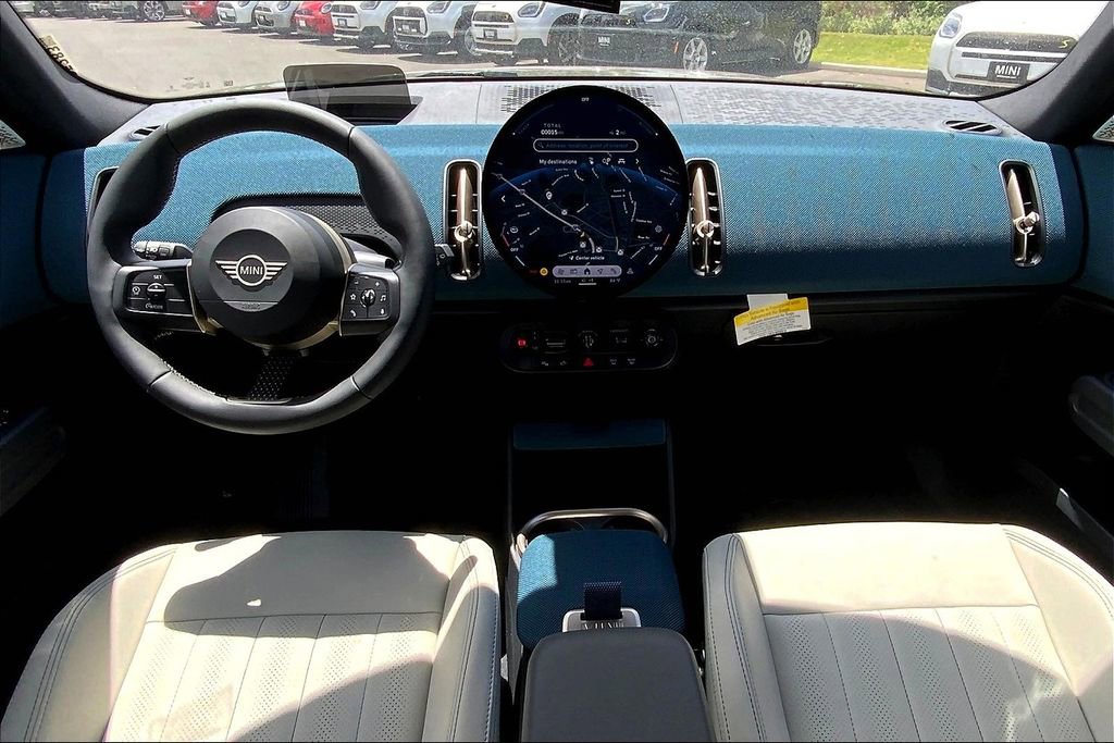 New 2025 MINI Cooper Countryman SE image 4