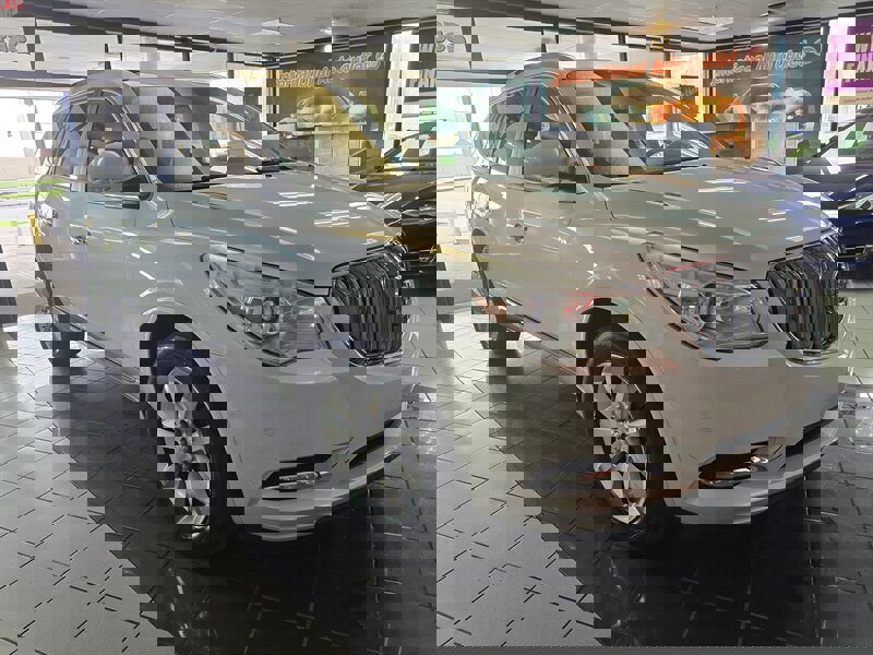 Used 2016 Buick Enclave Premium w/ Experience Buick Package image 3