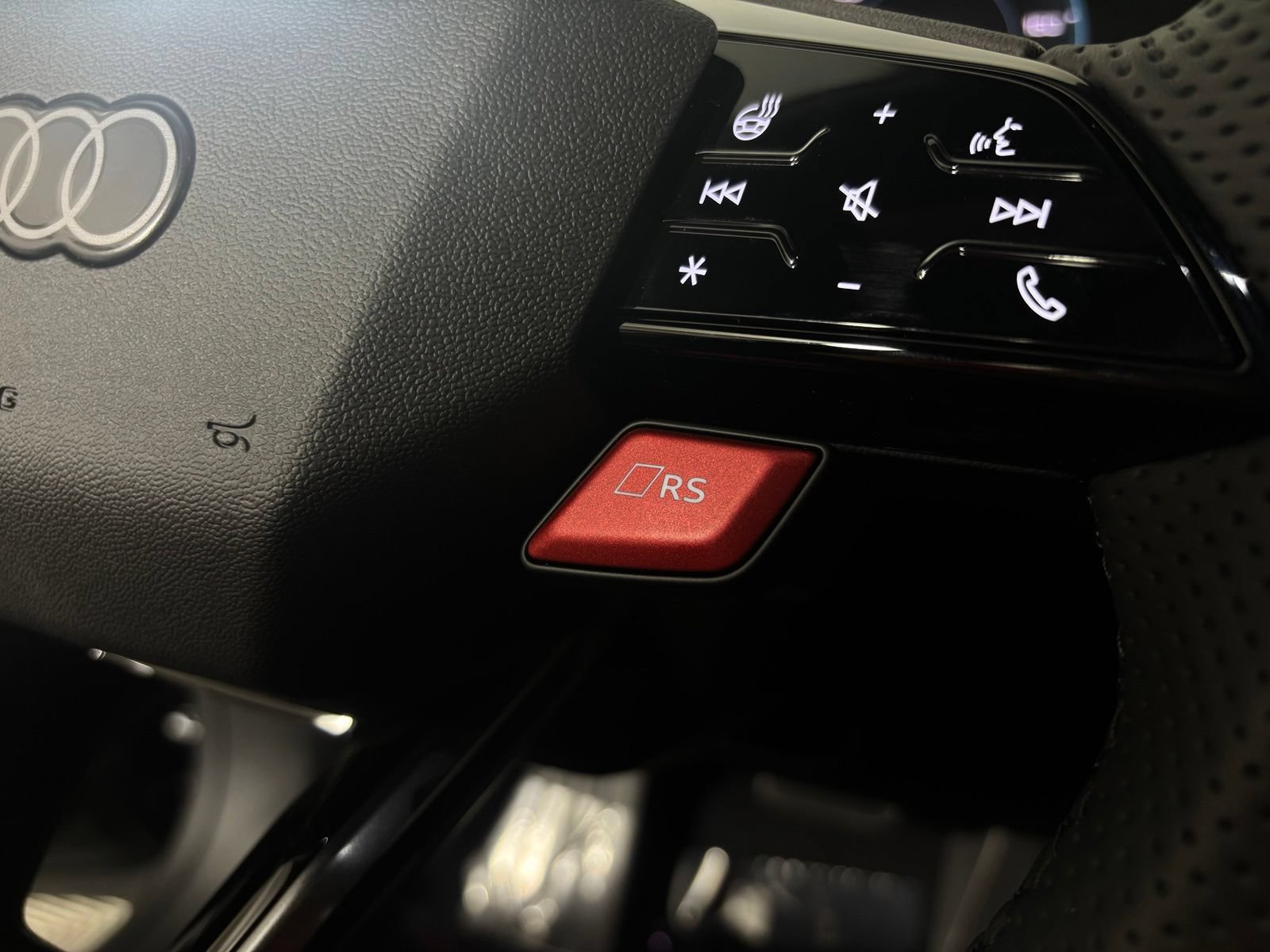 New 2026 Audi RS e-tron GT performance AWD/4WD image 13