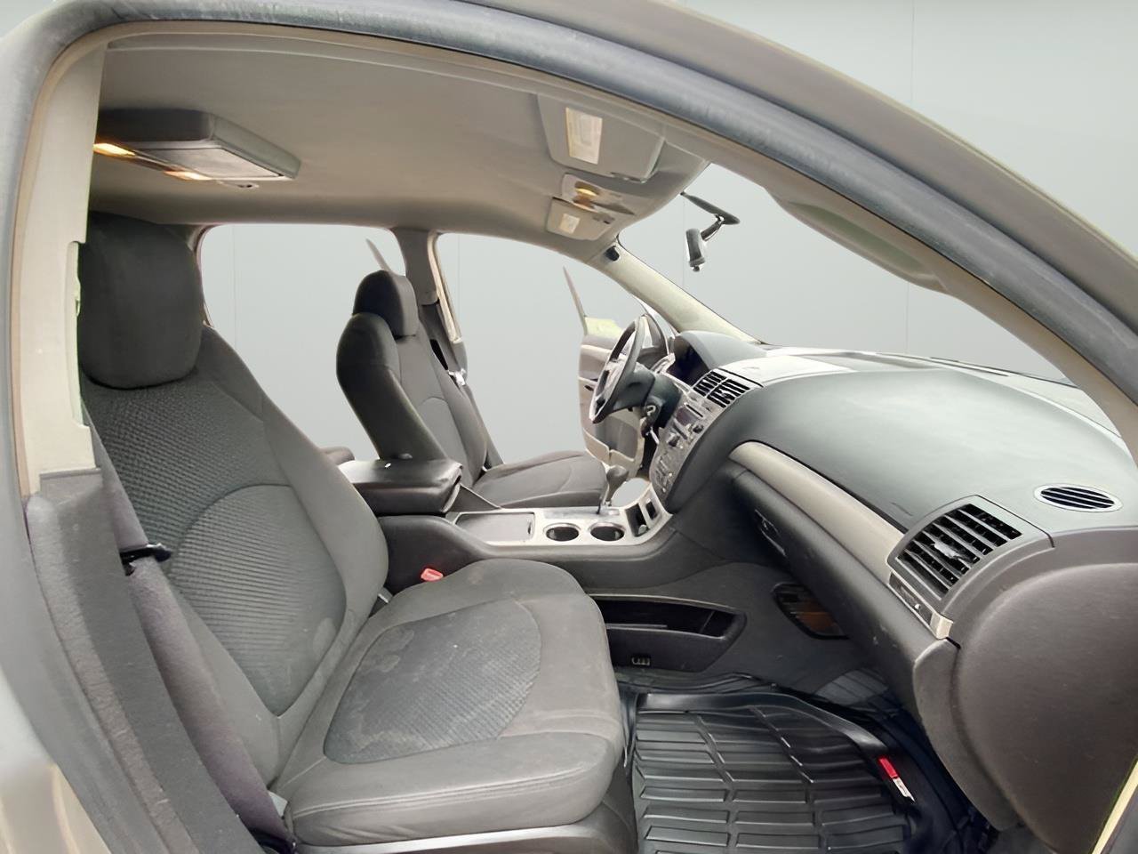 Used 2007 Saturn Outlook XE w/ Advanced Audio Pkg FWD image 38