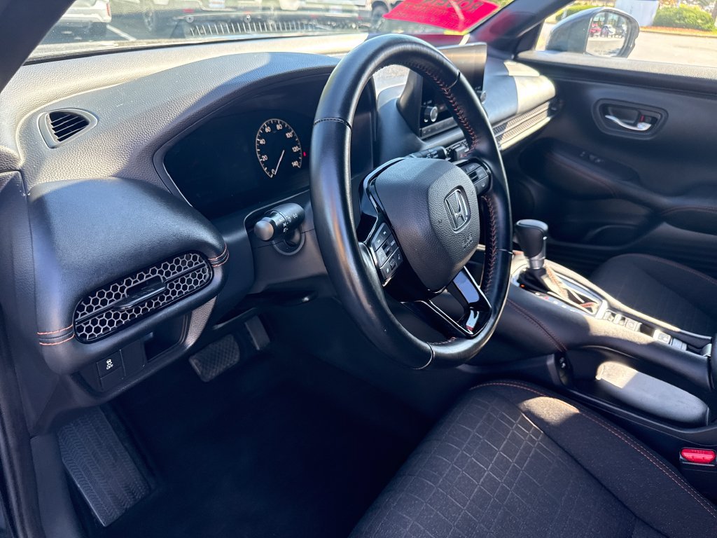 Certified 2025 Honda HR-V Sport image 14