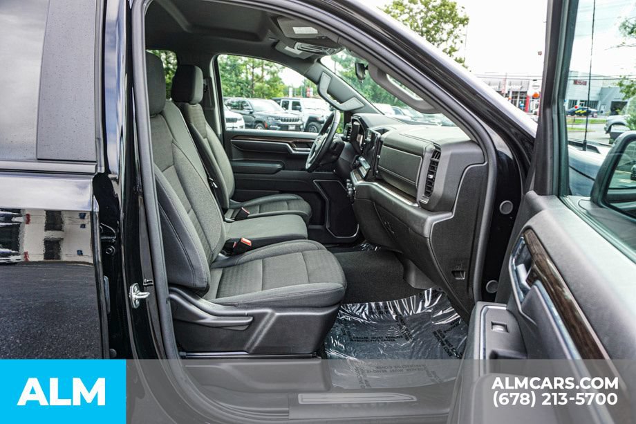 Used 2026 Chevrolet Silverado 1500 LT AWD/4WD image 22