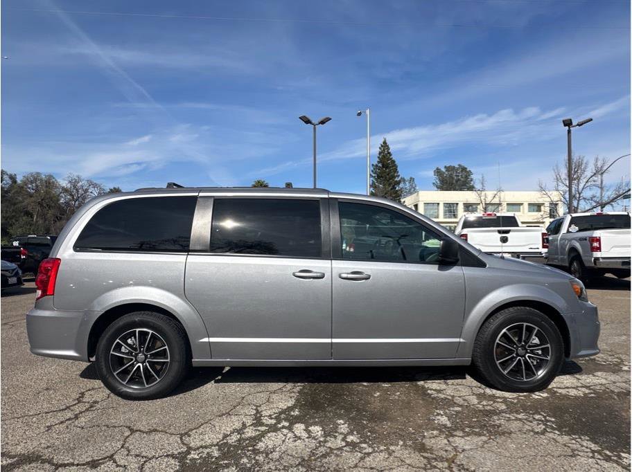 Used 2019 Dodge Grand Caravan GT image 9