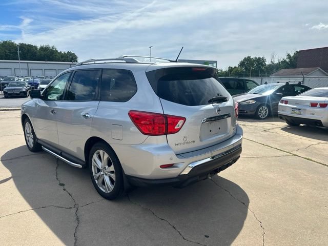Used 2018 Nissan Pathfinder SL w/ SL Premium Package AWD/4WD image 5