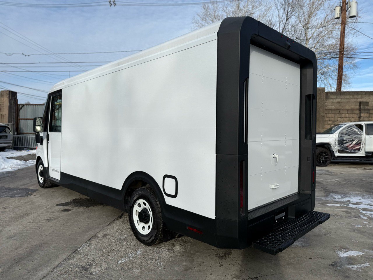 Used 2025 Chevrolet Brightdrop 600 w/ Power Door Package AWD/4WD image 4