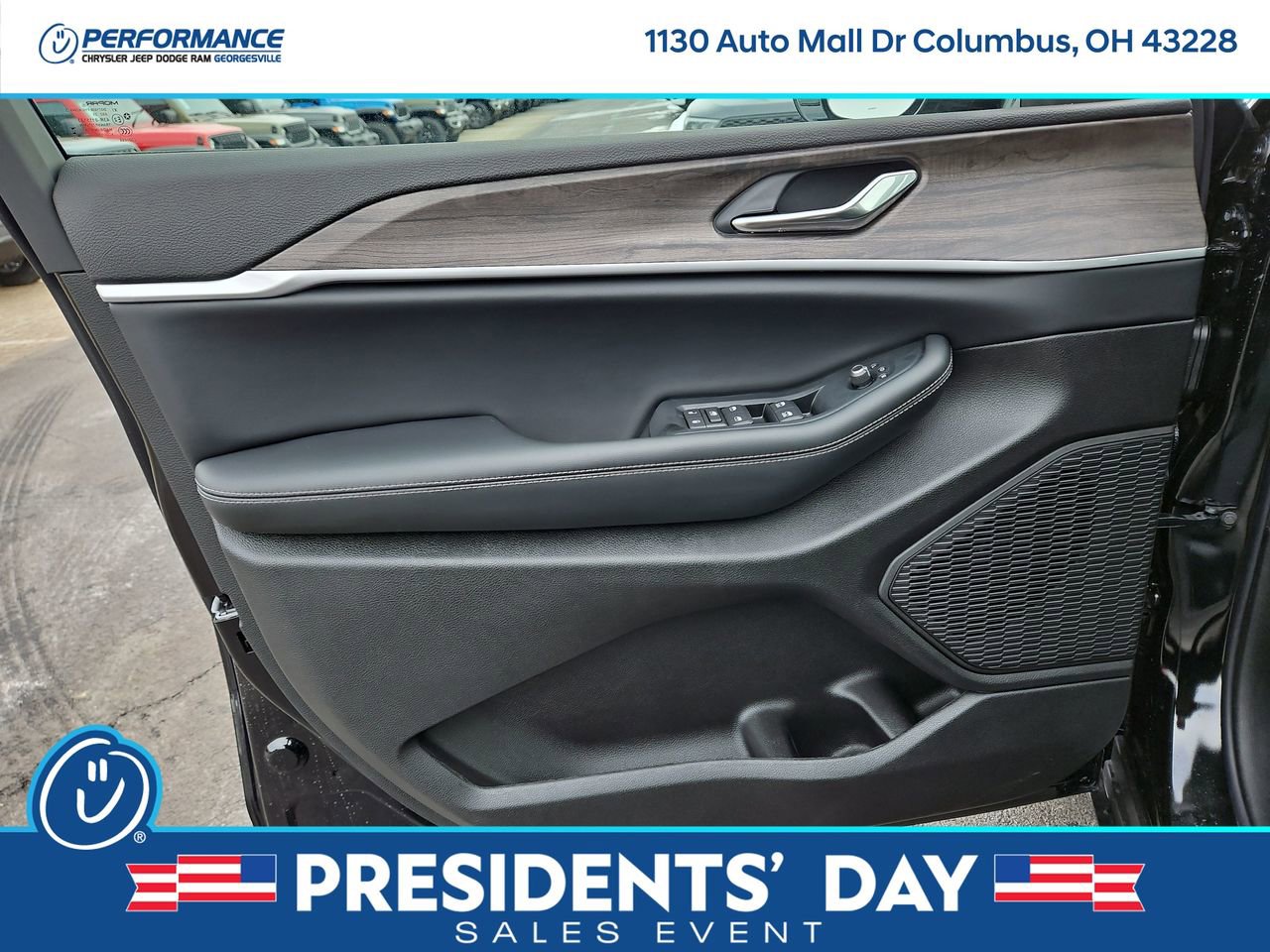 New 2026 Jeep Grand Cherokee Laredo image 18