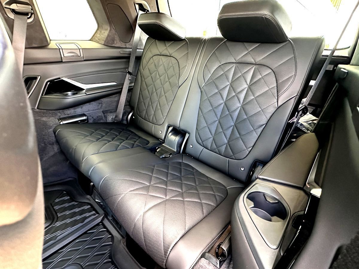 New 2026 BMW X7 xDrive40i w/ M Sport Package image 17