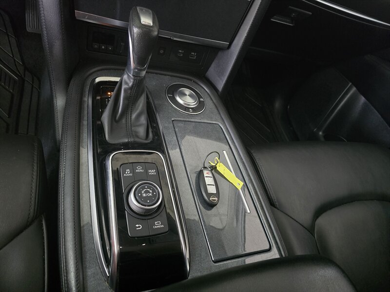 Used 2022 Nissan Armada SV RWD image 23