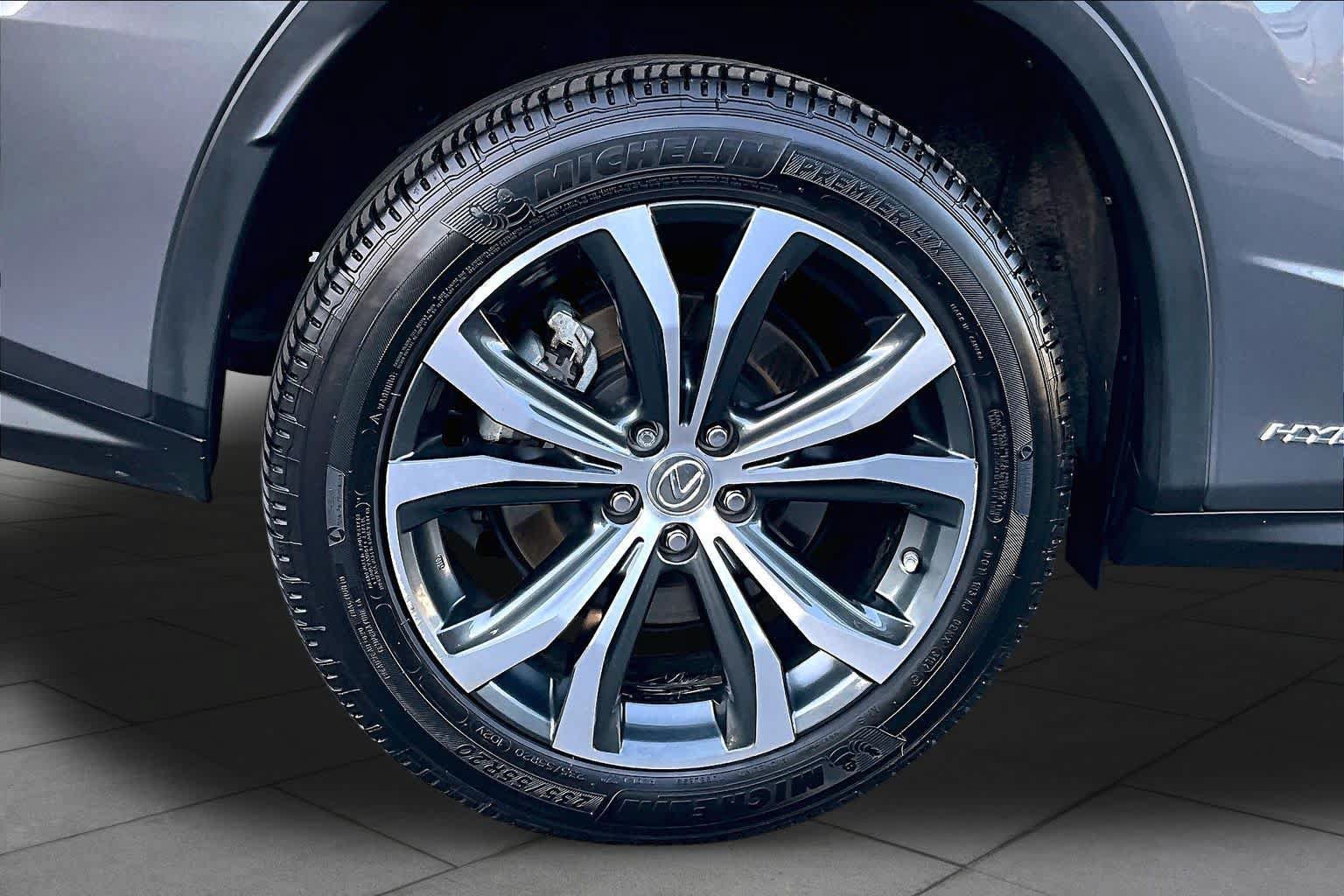 Used 2016 Lexus RX 450h AWD w/ Cold Weather Package image 10