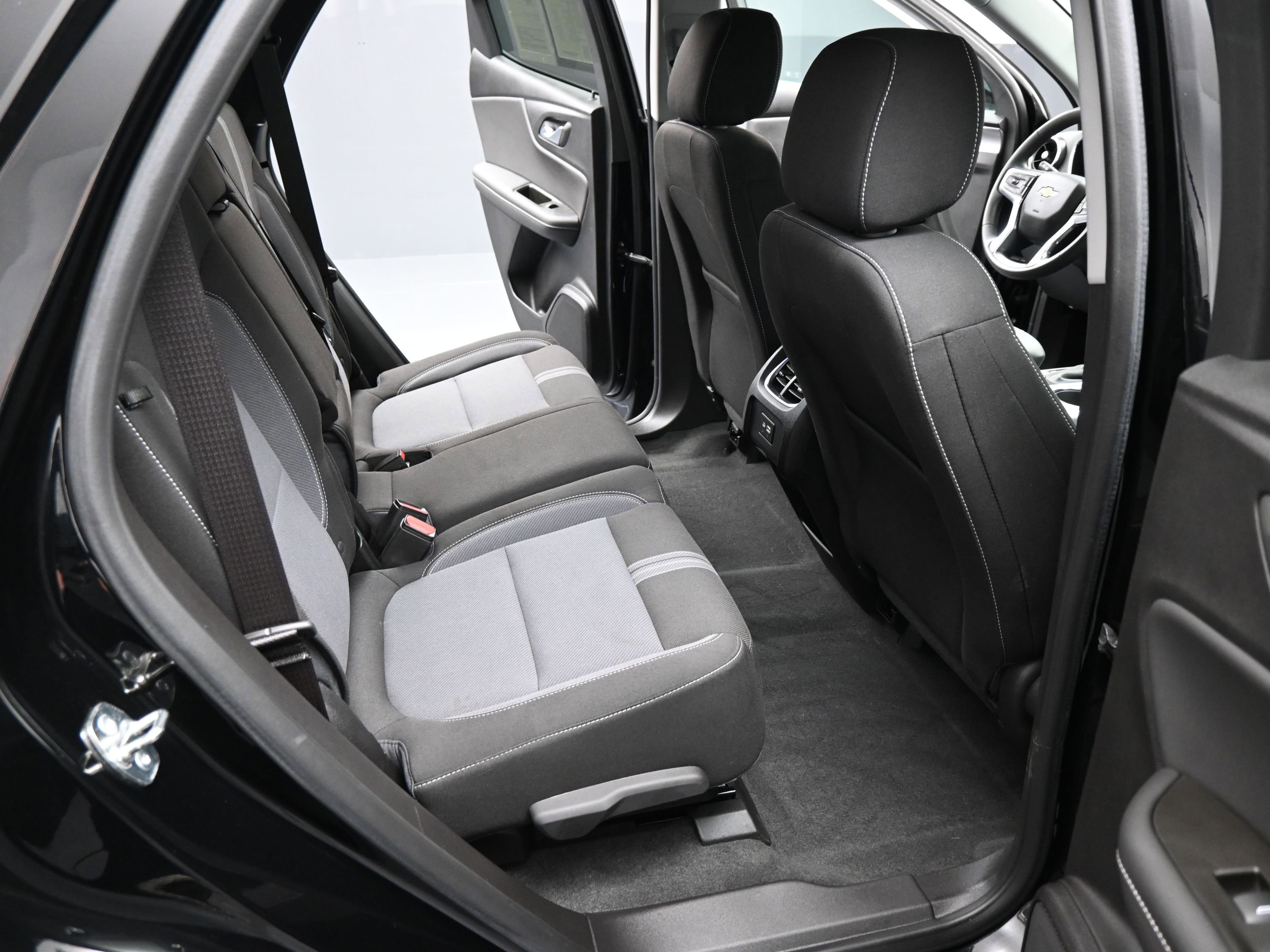 Certified 2024 Chevrolet Blazer LT w/ Convenience Package image 18