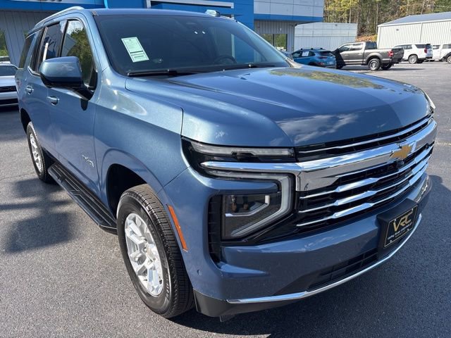 Used 2025 Chevrolet Tahoe LT AWD/4WD image 2