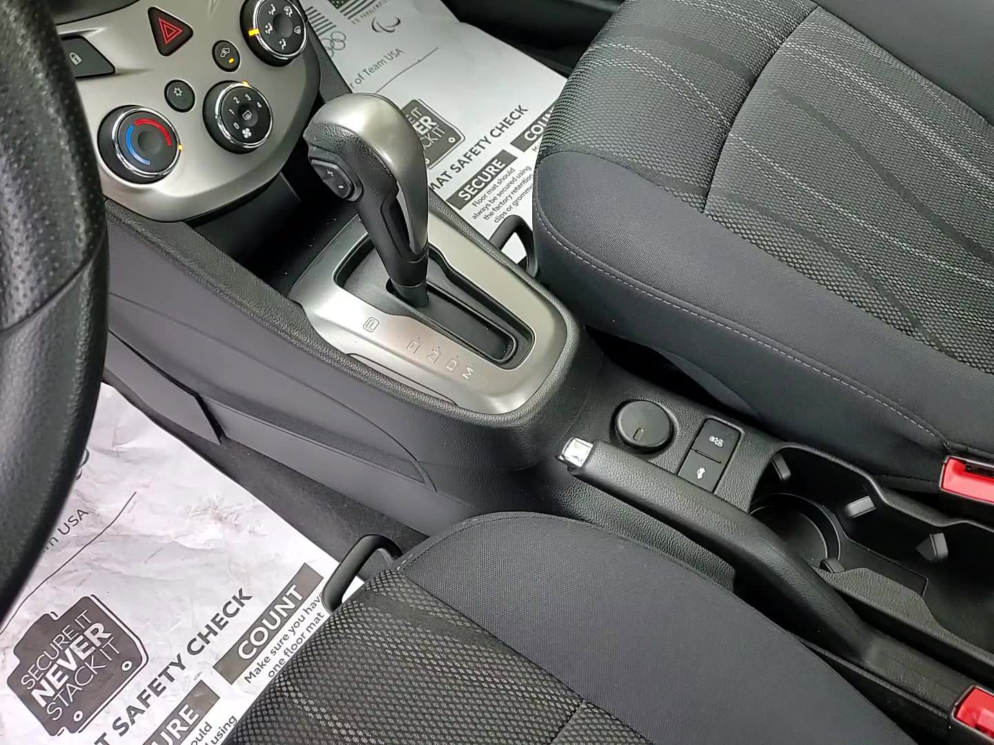 Used 2014 Chevrolet Sonic LT image 18