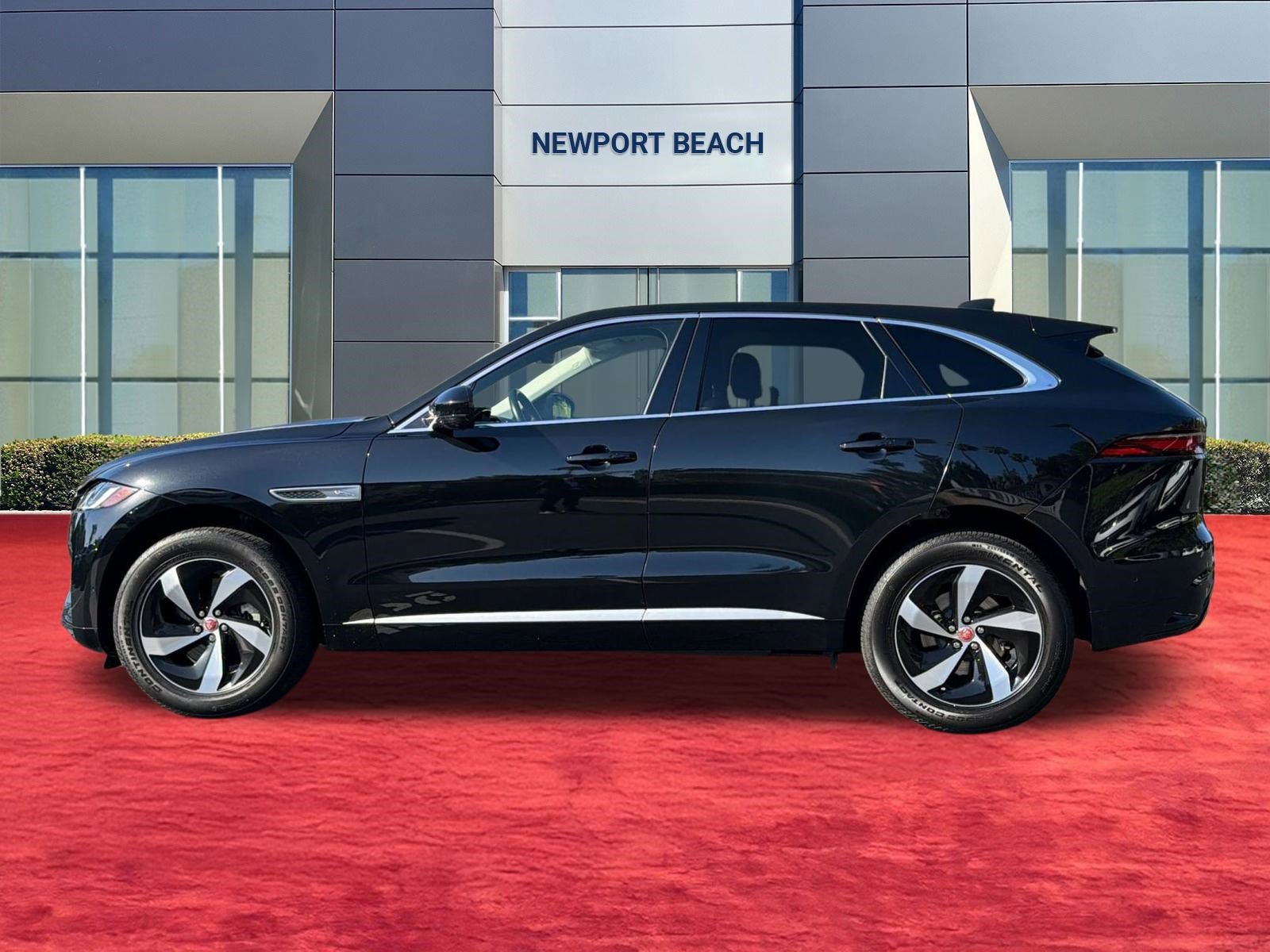 Used 2021 Jaguar F-PACE S image 2
