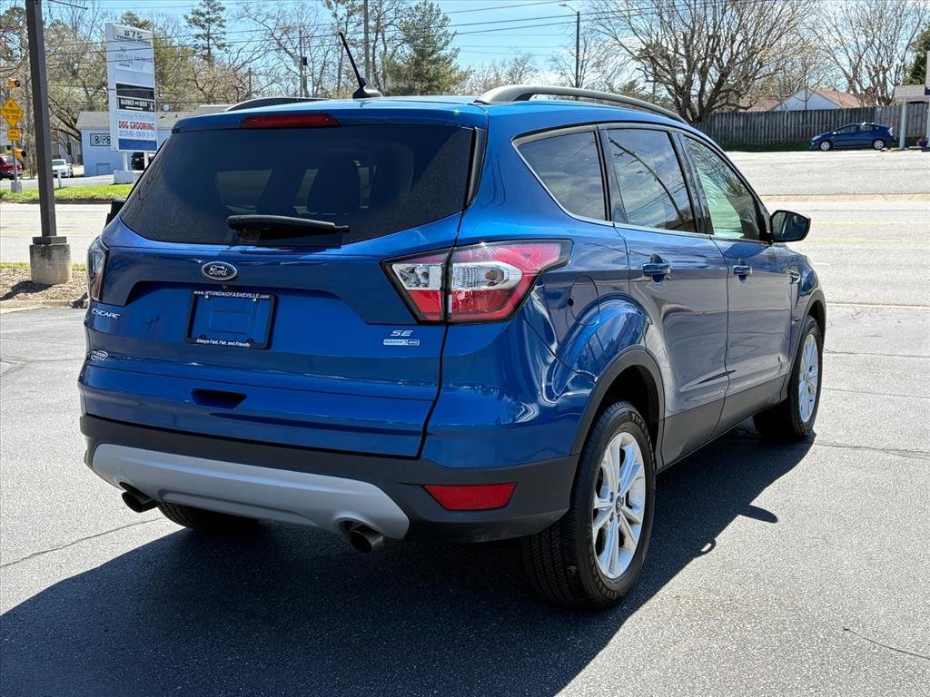 Used 2018 Ford Escape SE w/ SE Sync 3 Package image 5
