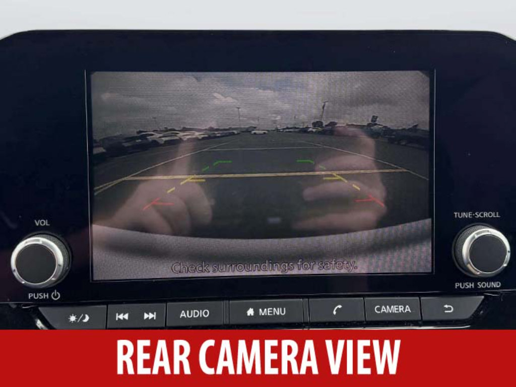 Used 2025 Nissan Pathfinder SV AWD/4WD image 10