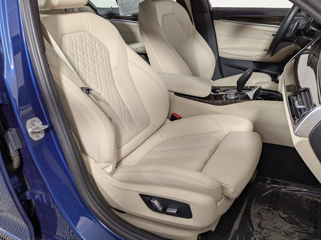 Used 2023 BMW 530i xDrive w/ Premium Package AWD/4WD image 27