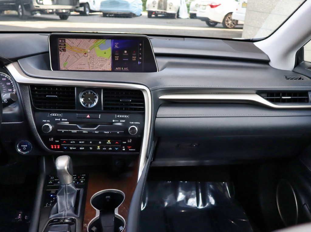 Used 2019 Lexus RX 450h AWD image 22