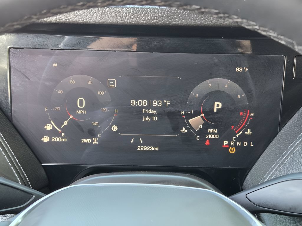 Used 2025 GMC Yukon Denali AWD/4WD image 14