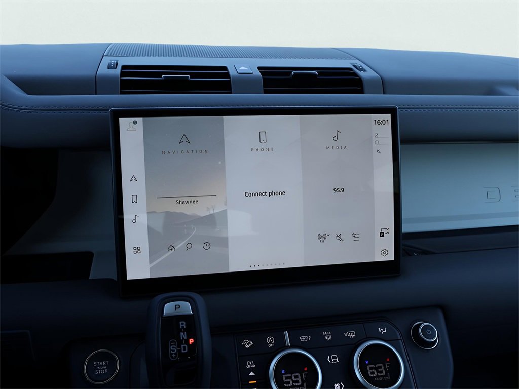 New 2025 Land Rover Defender 110 S image 22