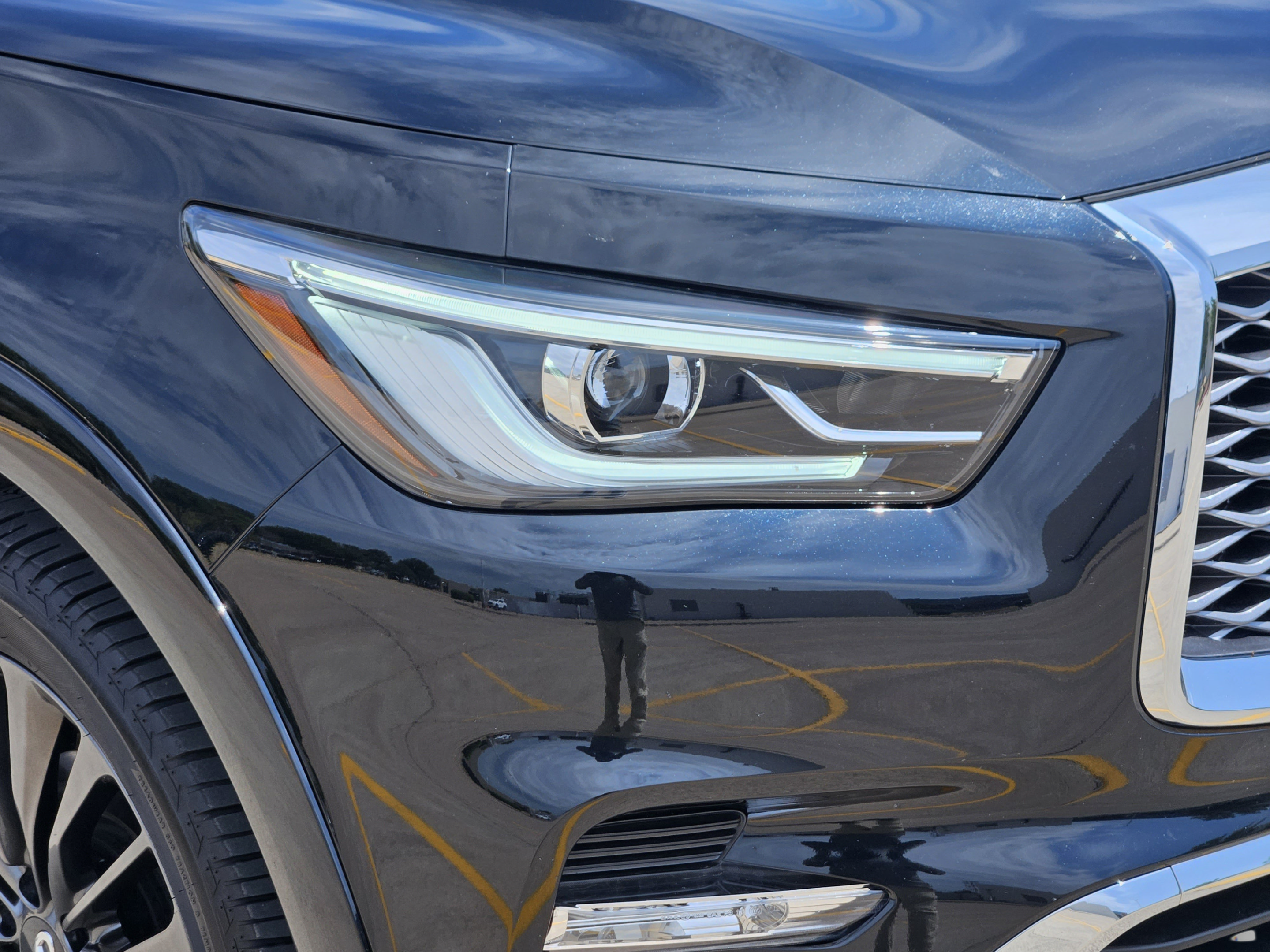 Used 2023 INFINITI QX80 Sensory w/ Cargo Package RWD image 27