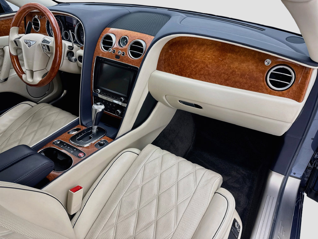Used 2016 Bentley Flying Spur V8 AWD/4WD image 16