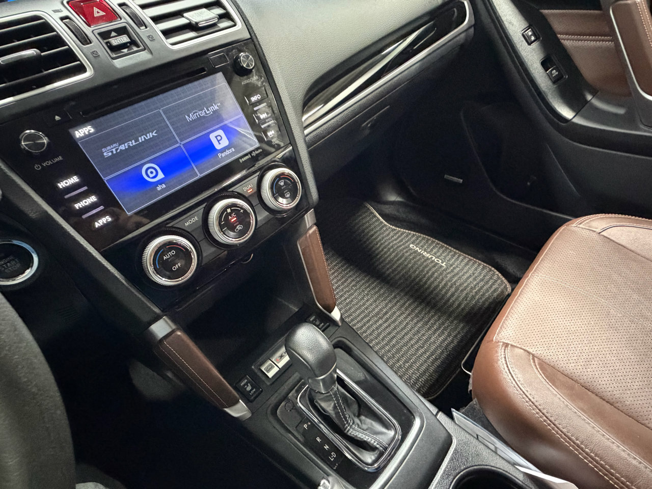 Used 2017 Subaru Forester 2.5i Touring w/ Popular Package #2 image 8