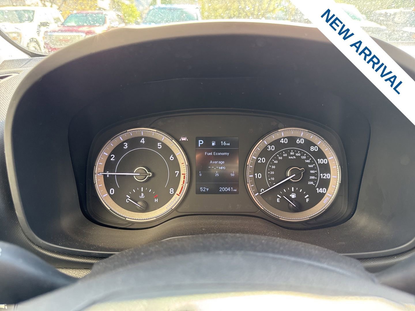 Used 2022 Hyundai Venue Limited image 23