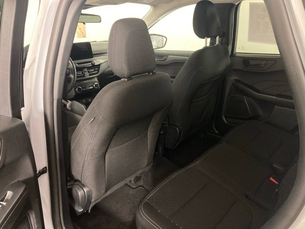 Used 2025 Ford Escape Active AWD/4WD image 15