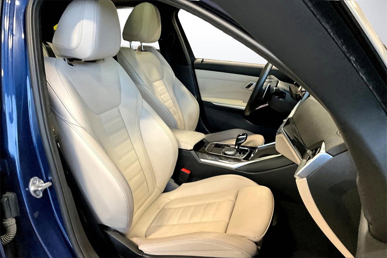 Used 2022 BMW 330i Sedan w/ Premium Package 2 image 23