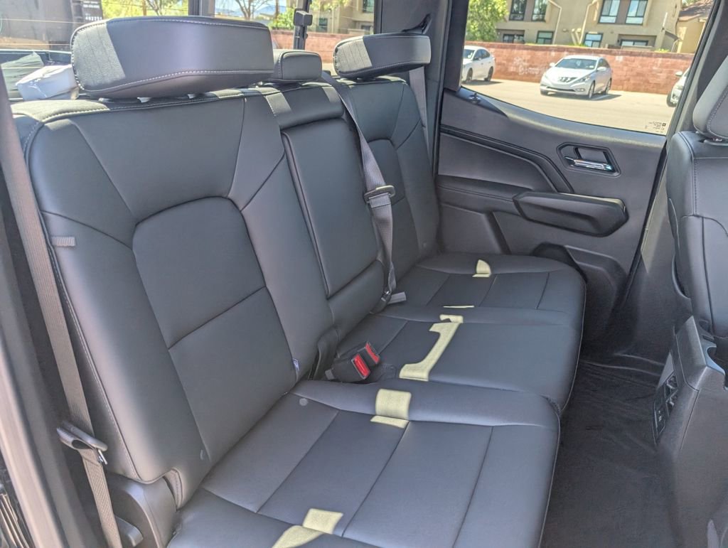 New 2026 GMC Canyon Elevation w/ Convenience Package image 14