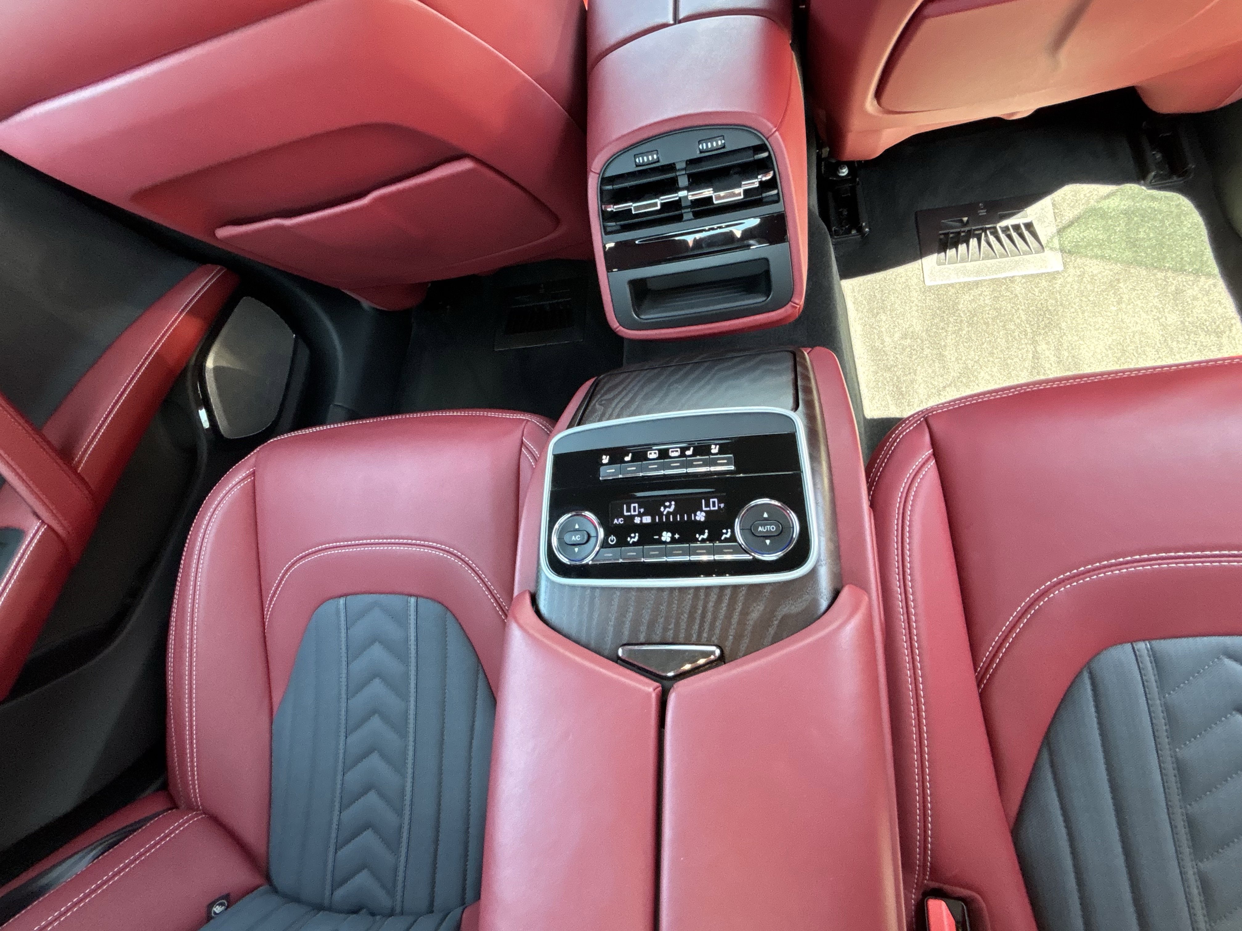 Used 2019 Maserati Quattroporte S GranLusso Q4 AWD/4WD image 41
