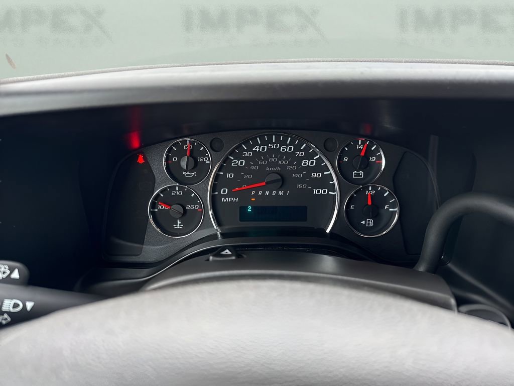 Used 2024 Chevrolet Express 2500 w/ Driver Convenience Package RWD image 16