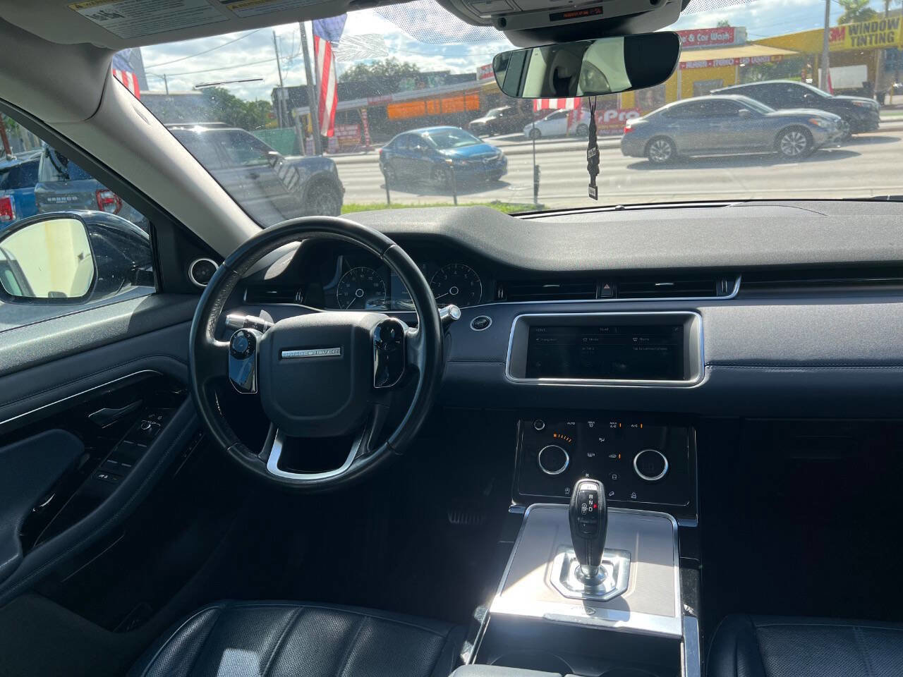 Used 2020 Land Rover Range Rover Evoque S image 16