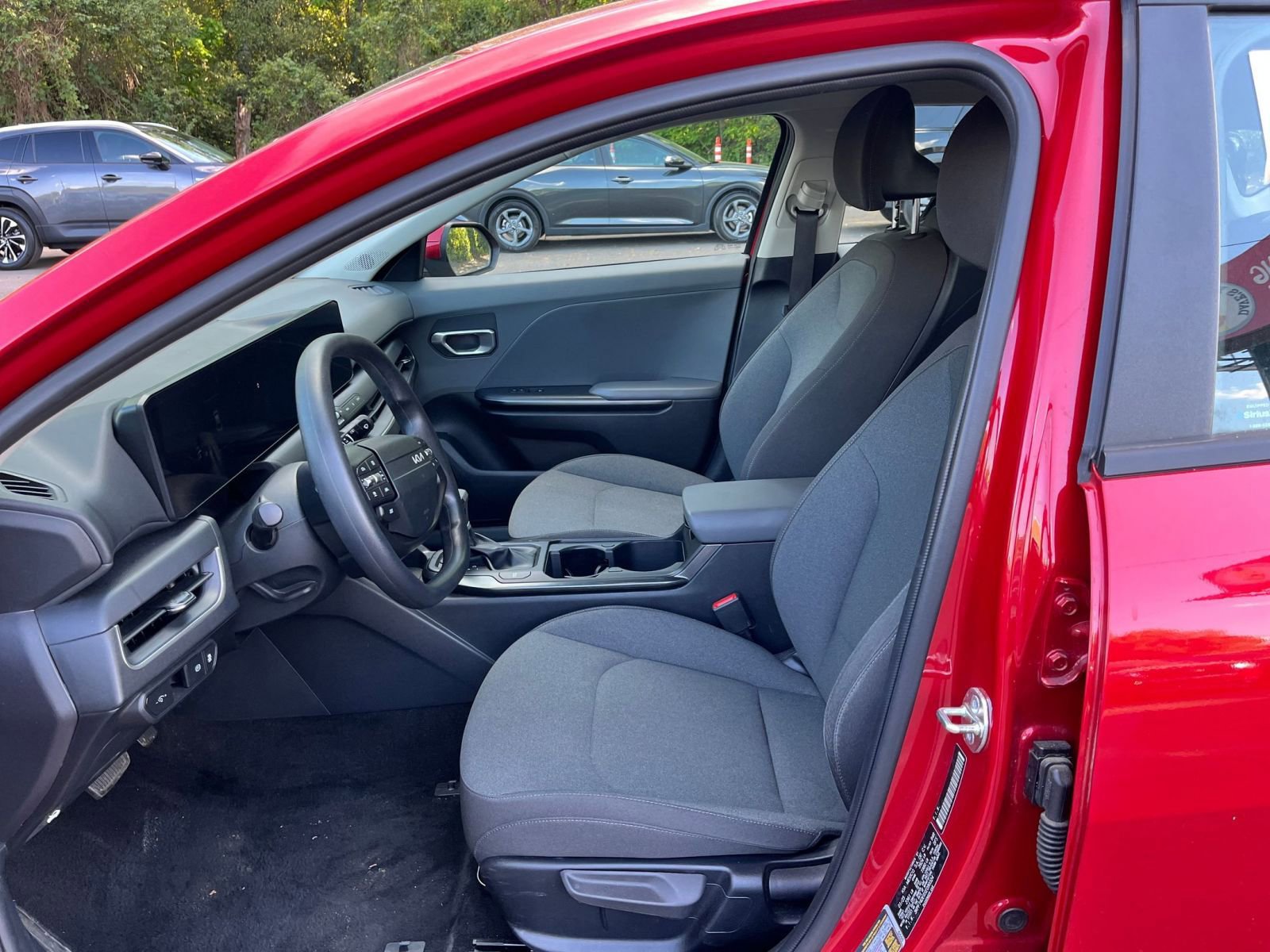 Used 2025 Kia K4 LXS FWD image 27