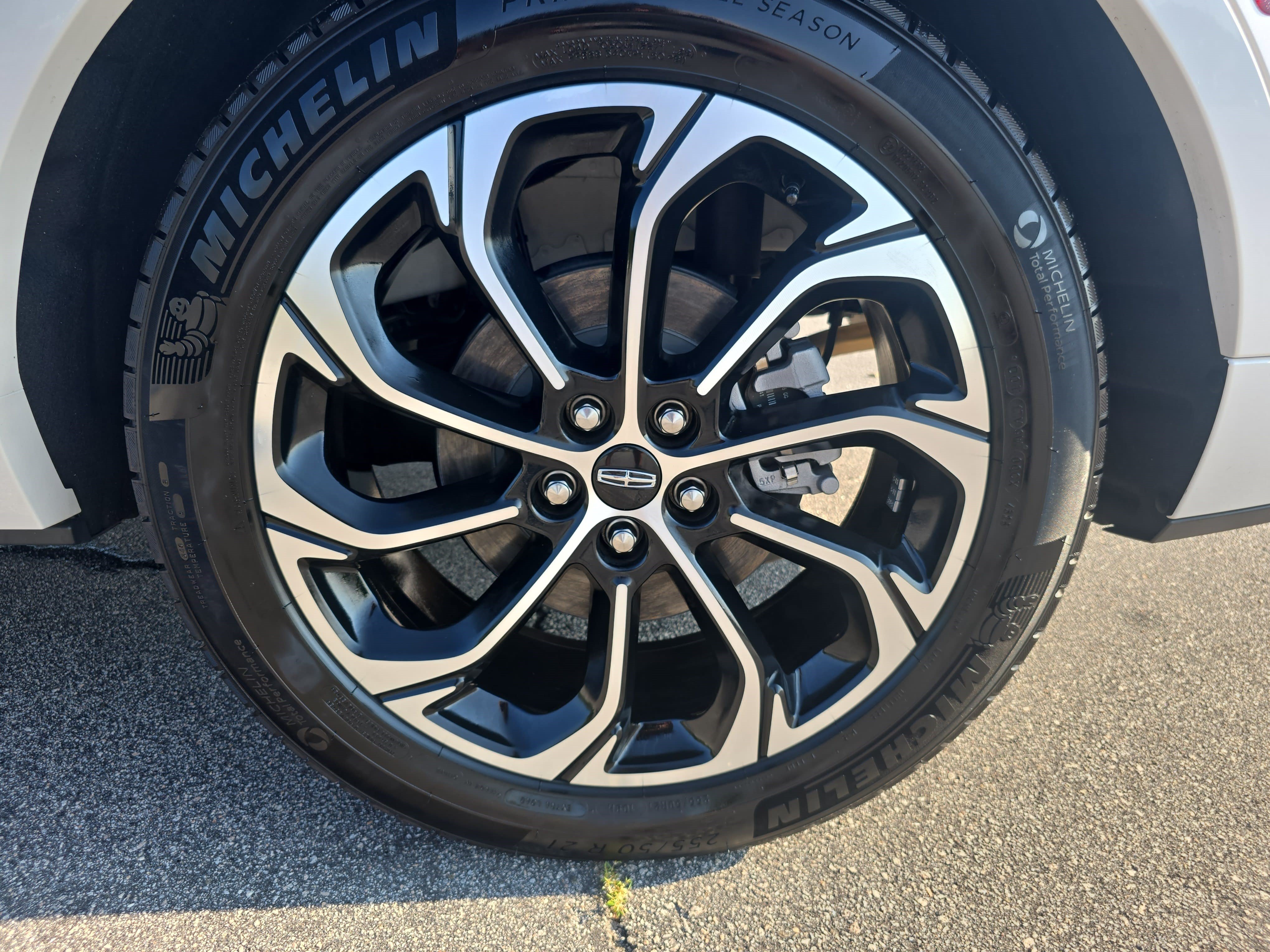 New 2026 Lincoln Nautilus Reserve AWD/4WD image 34