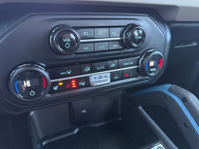 Used 2023 Ford Bronco Wildtrak image 5