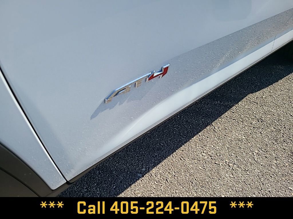 New 2026 GMC Acadia AT4 w/ LPO, Floor Liner Package image 4