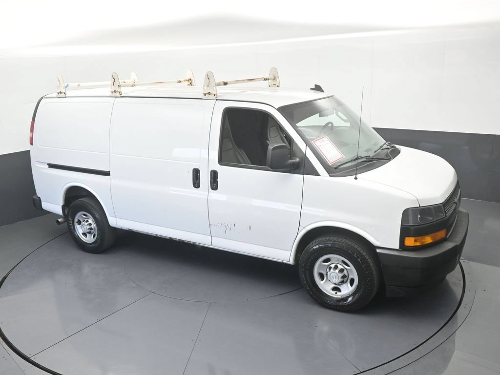 Used 2018 Chevrolet Express 2500 RWD image 35
