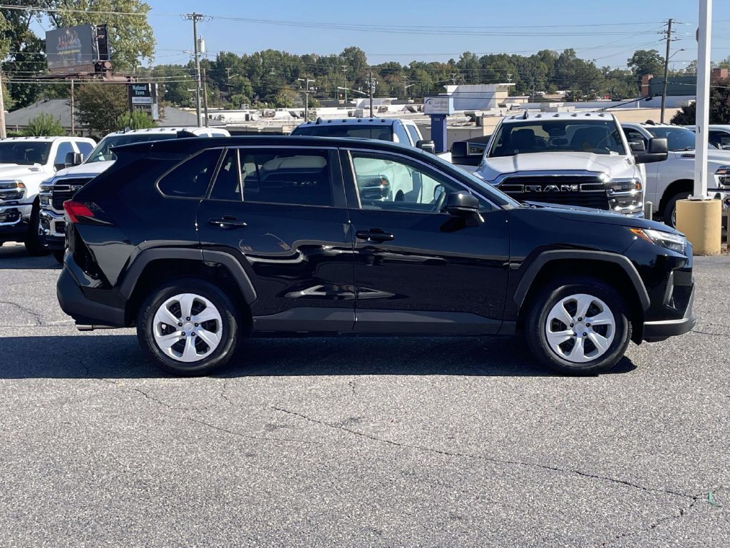 Used 2025 Toyota RAV4 LE FWD image 9