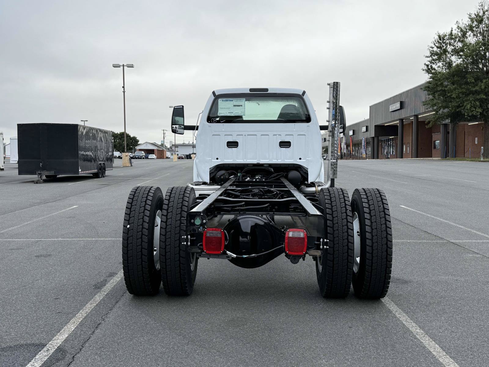 New 2025 Ford F750 2WD Regular Cab Super Duty image 3