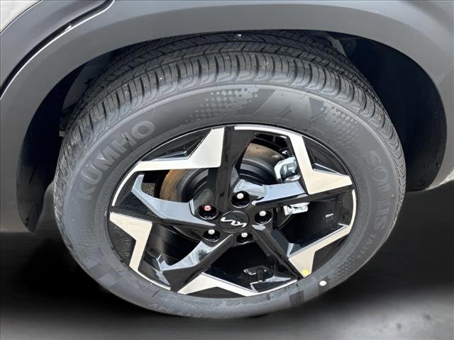 New 2025 Kia Seltos S image 17