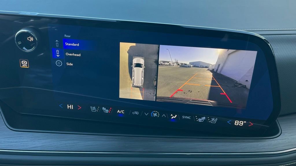 New 2026 Chevrolet Suburban Premier image 19