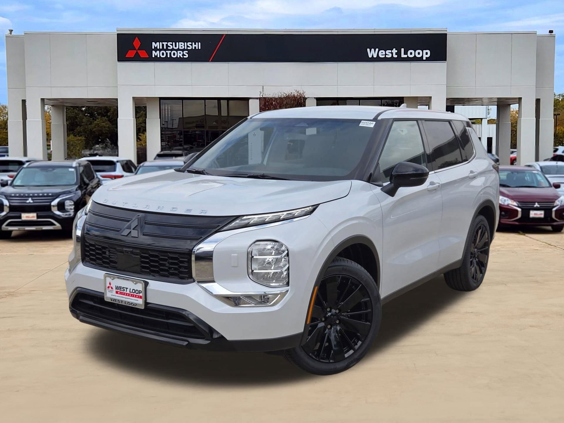 New 2026 Mitsubishi Outlander LE AWD/4WD image 1