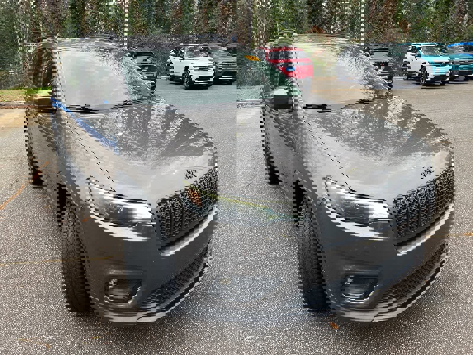 Used 2019 Jeep Cherokee Latitude Plus image 13