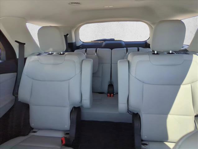 New 2025 Ford Explorer Active w/ Active Comfort Package image 18