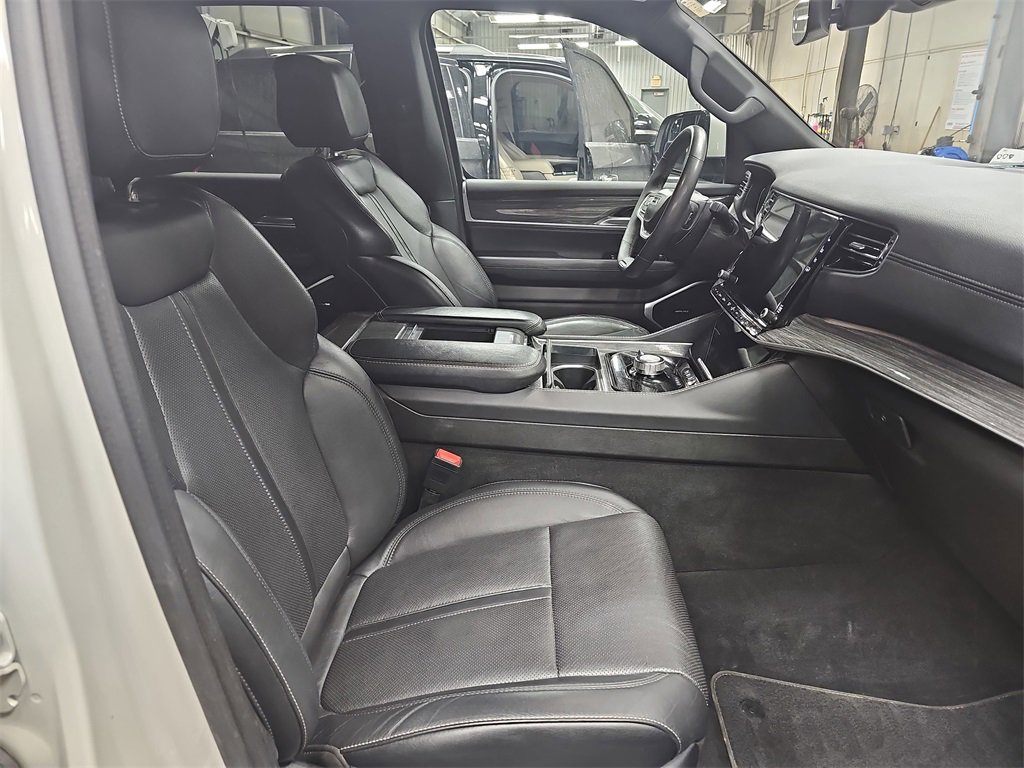 Used 2022 Jeep Wagoneer Series II image 10