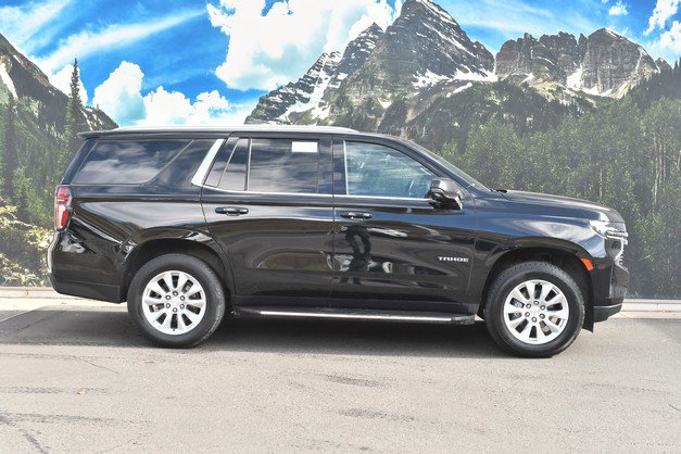Used 2021 Chevrolet Tahoe LT w/ LT Signature Package image 2