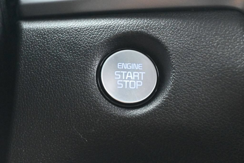 Used 2024 Kia Sorento S FWD image 32