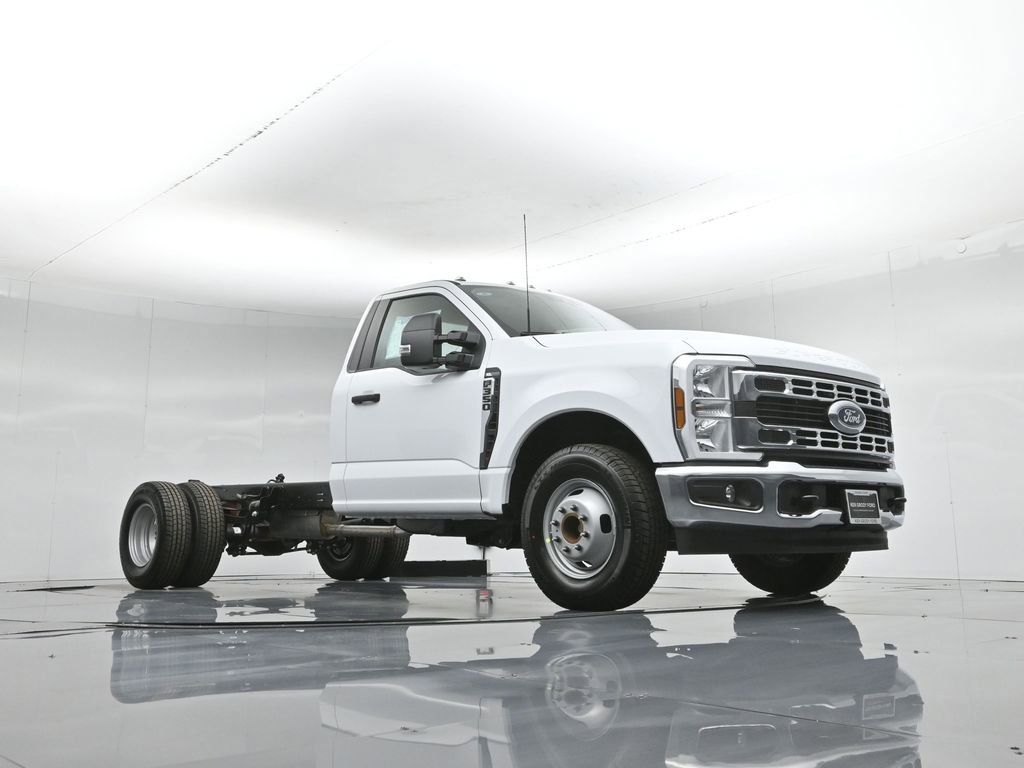 New 2026 Ford F350 XL image 38